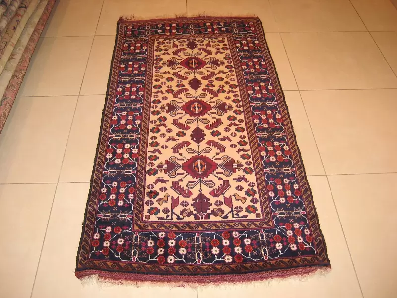 Bright and fresh oriental rug after comprehensive cleaning in our workshop in brussels.